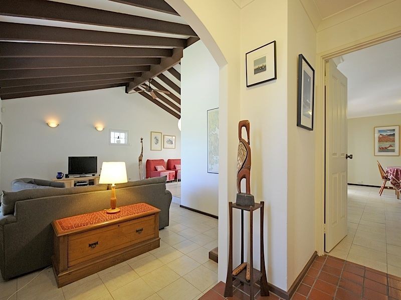 9 McKay Court, Bibra Lake WA 6163