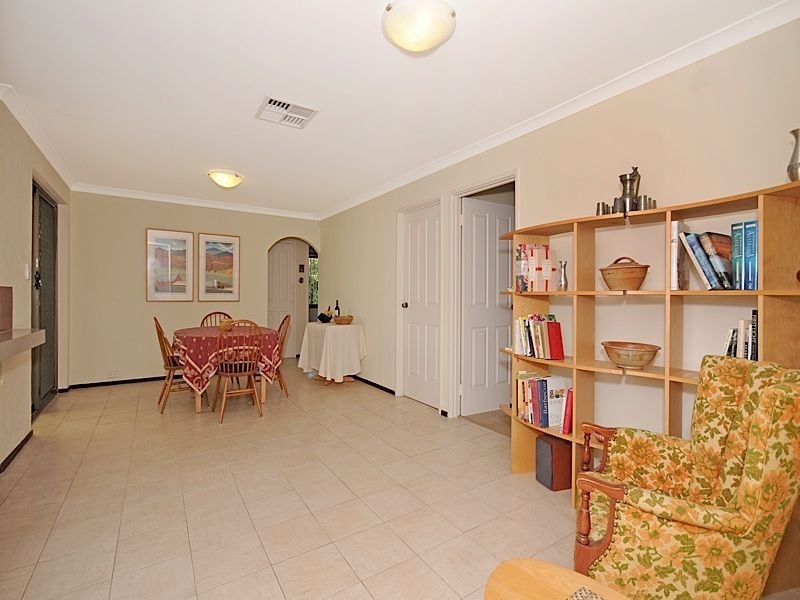 9 McKay Court, Bibra Lake WA 6163