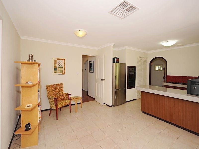 9 McKay Court, Bibra Lake WA 6163