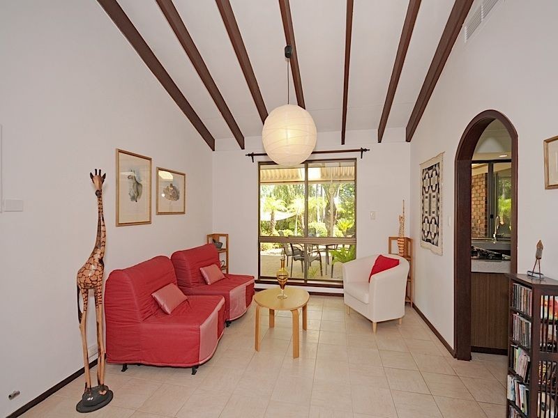 9 McKay Court, Bibra Lake WA 6163