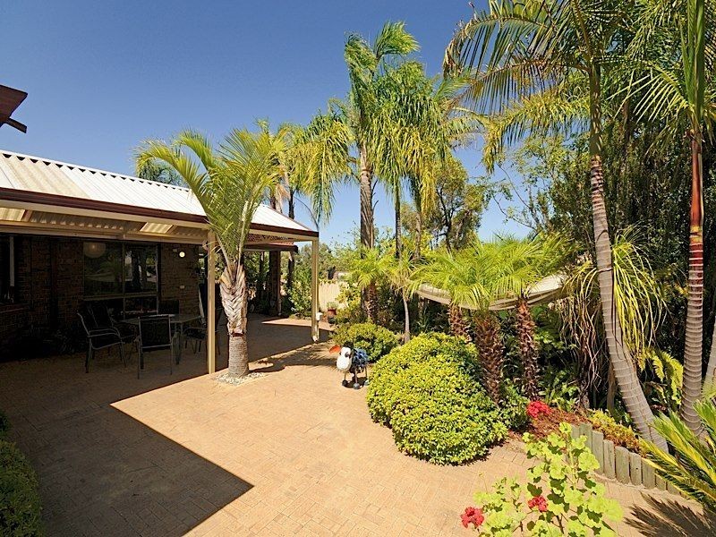 9 McKay Court, Bibra Lake WA 6163