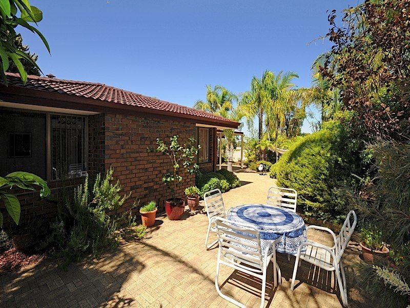 9 McKay Court, Bibra Lake WA 6163