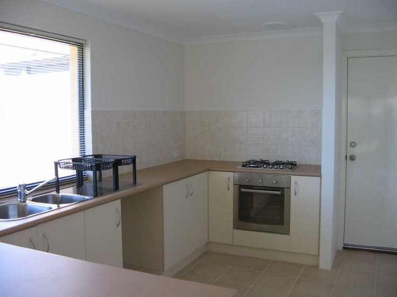 14 Bundera Road, Southern River WA 6110