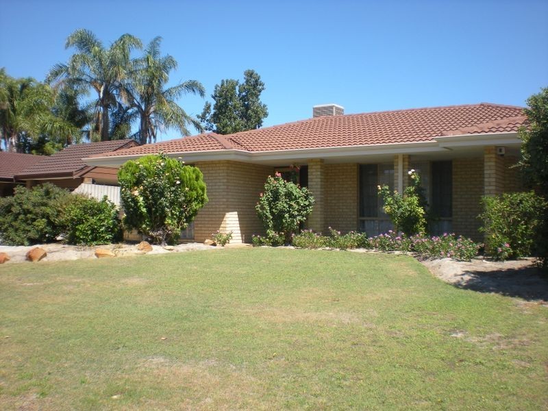 73 Gracechurch Crescent, Leeming WA 6149