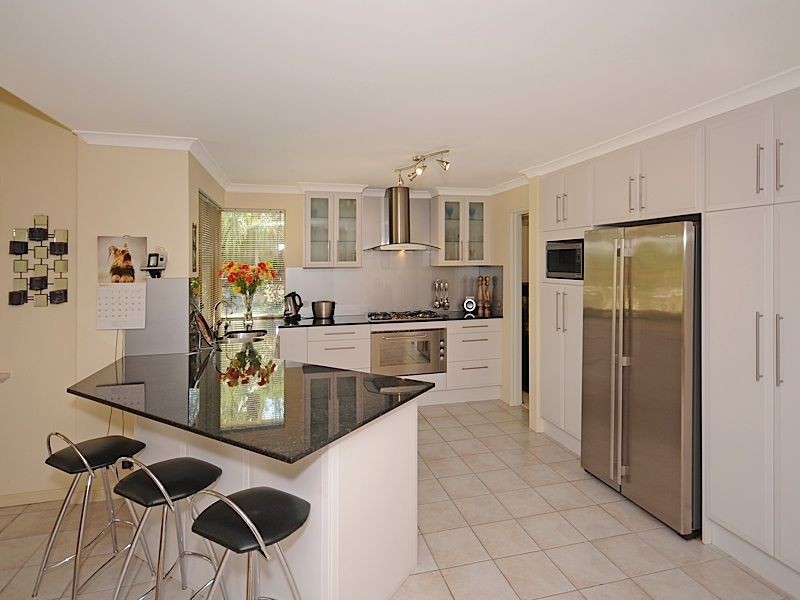 5 Harrington Crescent, Leeming WA 6149