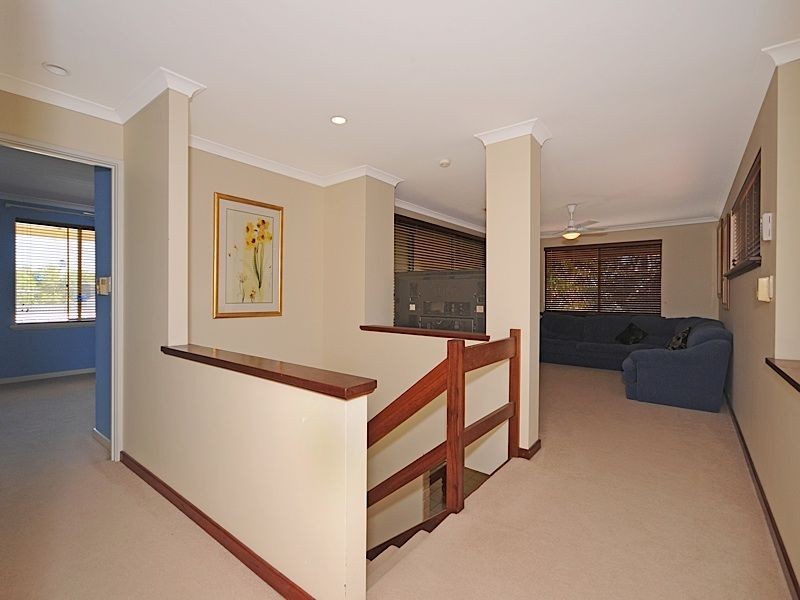 5 Harrington Crescent, Leeming WA 6149