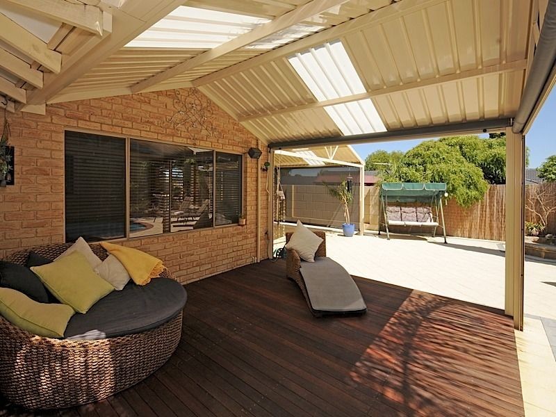 5 Harrington Crescent, Leeming WA 6149