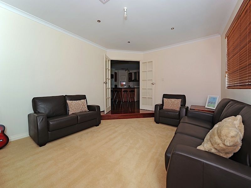 6 McGellin Court, Jandakot WA 6164