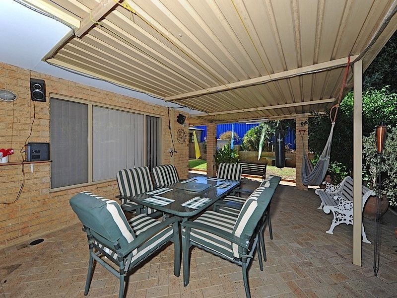 8 Beckley Circle, Leeming WA 6149