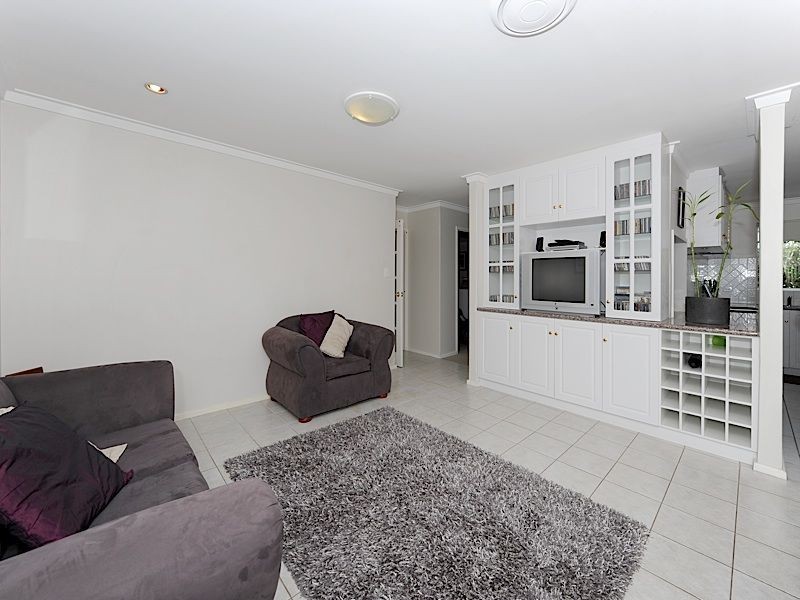 7 Waraker Way, Leeming WA 6149