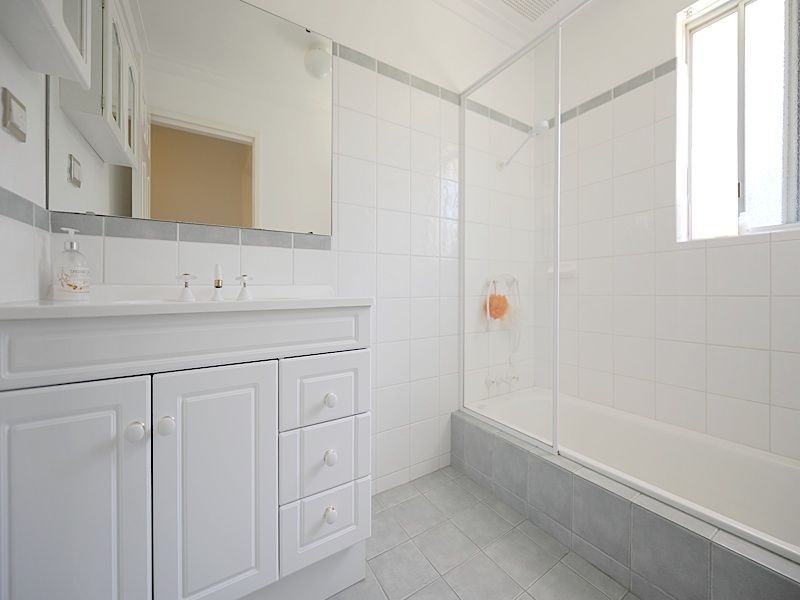 7 Waraker Way, Leeming WA 6149