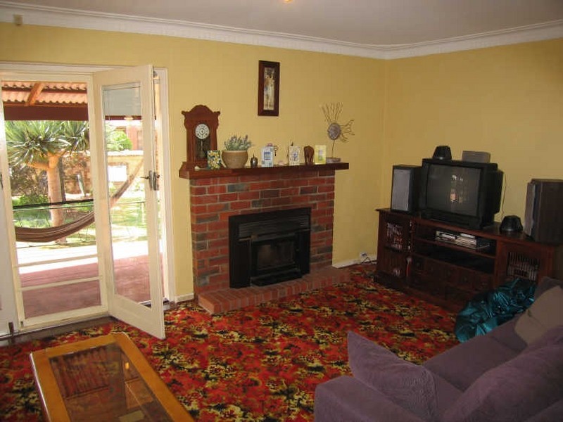 223 Hamilton Road, Coogee WA 6166