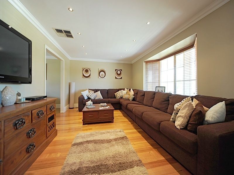 24 Cardinal Crescent, Leeming WA 6149