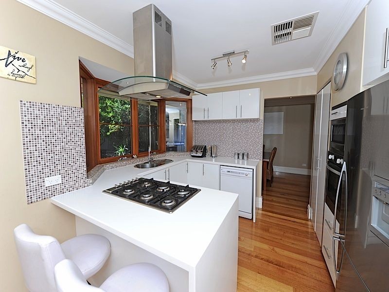 24 Cardinal Crescent, Leeming WA 6149