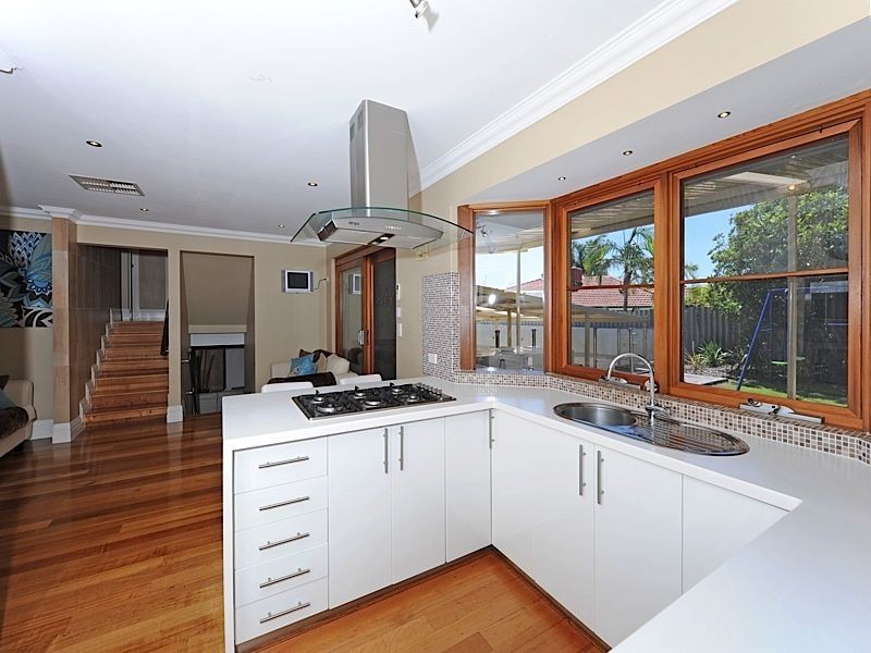 24 Cardinal Crescent, Leeming WA 6149