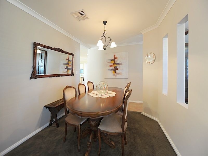 4 Millcroft Elbow, Jandakot WA 6164