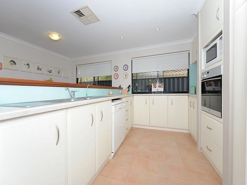 4 Millcroft Elbow, Jandakot WA 6164