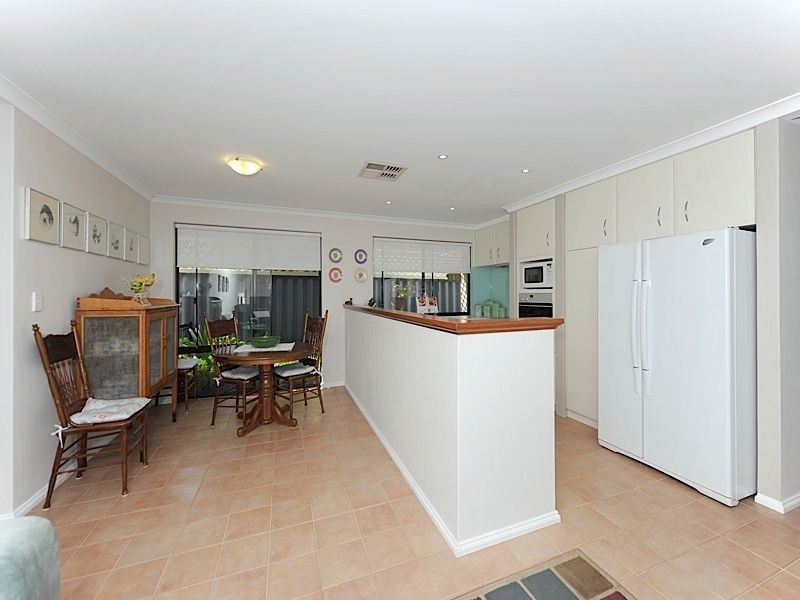 4 Millcroft Elbow, Jandakot WA 6164