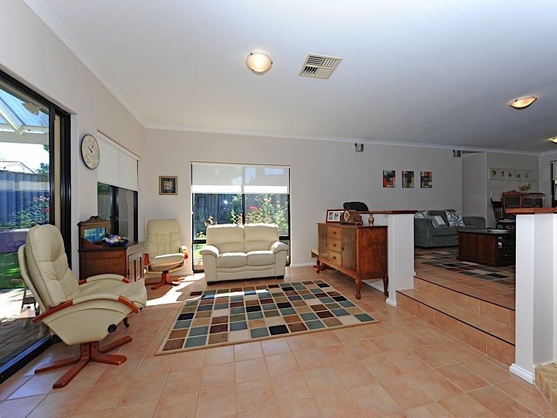 4 Millcroft Elbow, Jandakot WA 6164