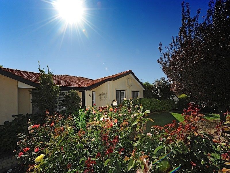 4 Millcroft Elbow, Jandakot WA 6164