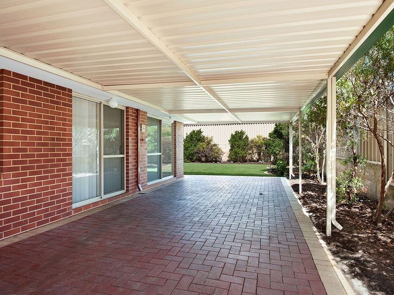 31 Chivalry Way, Atwell WA 6164