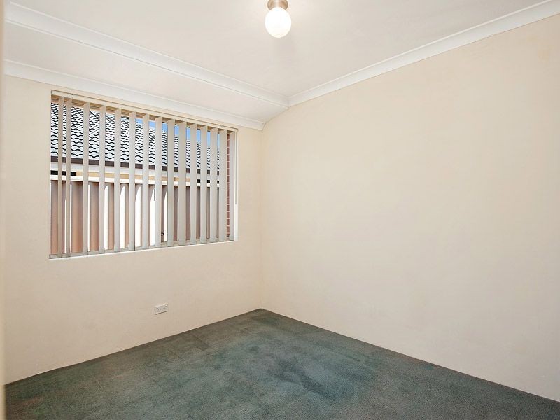 31 Chivalry Way, Atwell WA 6164