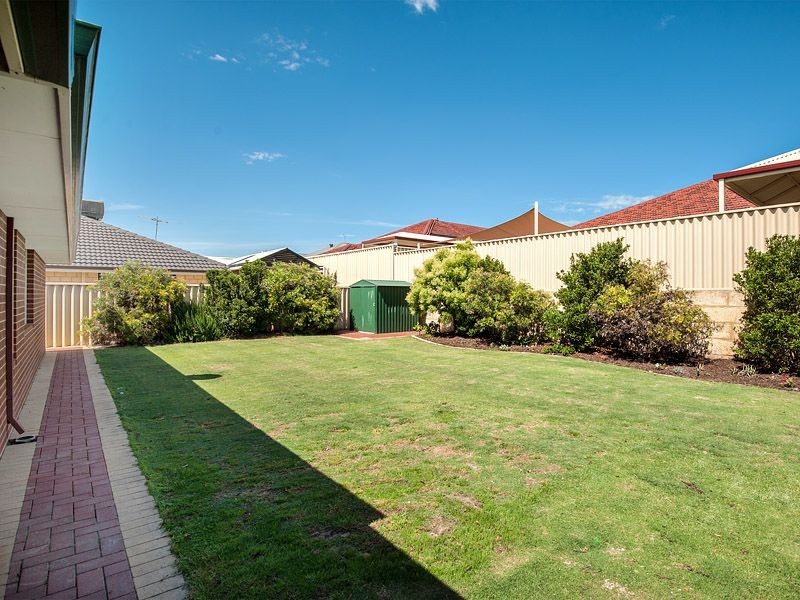 31 Chivalry Way, Atwell WA 6164