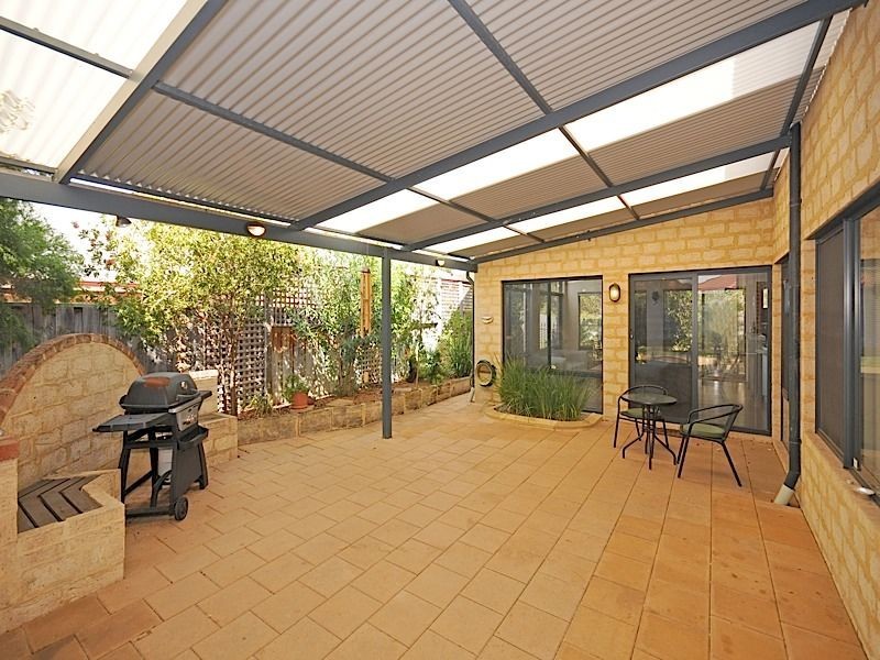 1 Ashridge Turn, Canning Vale WA 6155