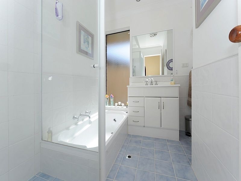 11 Bagot Court, Leeming WA 6149