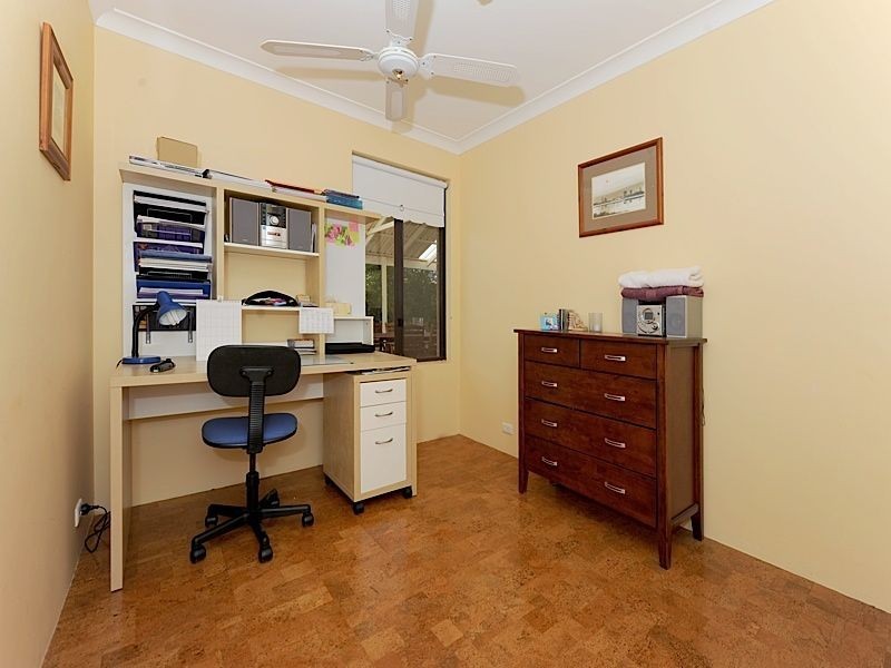 11 Bagot Court, Leeming WA 6149