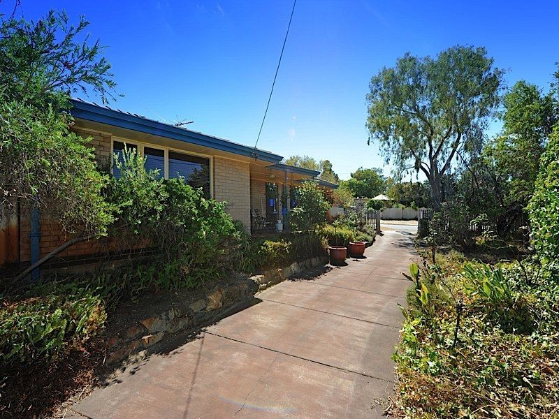 1 Egeus Way, Coolbellup WA 6163