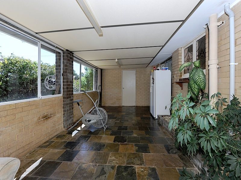 1 Egeus Way, Coolbellup WA 6163