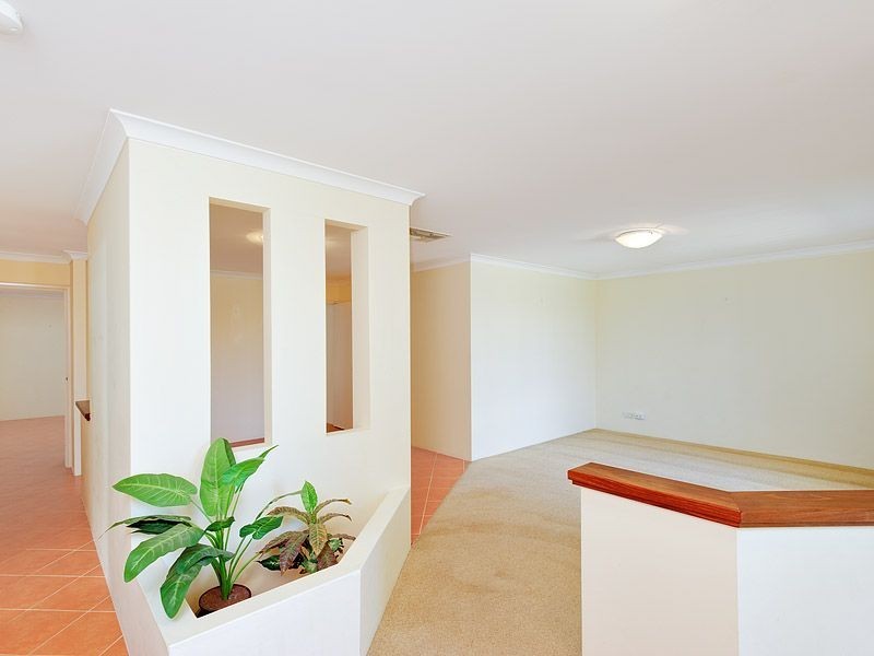 75 Sylvan Crescent, Leeming WA 6149