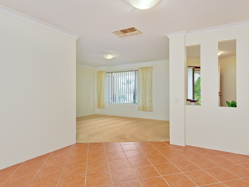 75 Sylvan Crescent, Leeming WA 6149