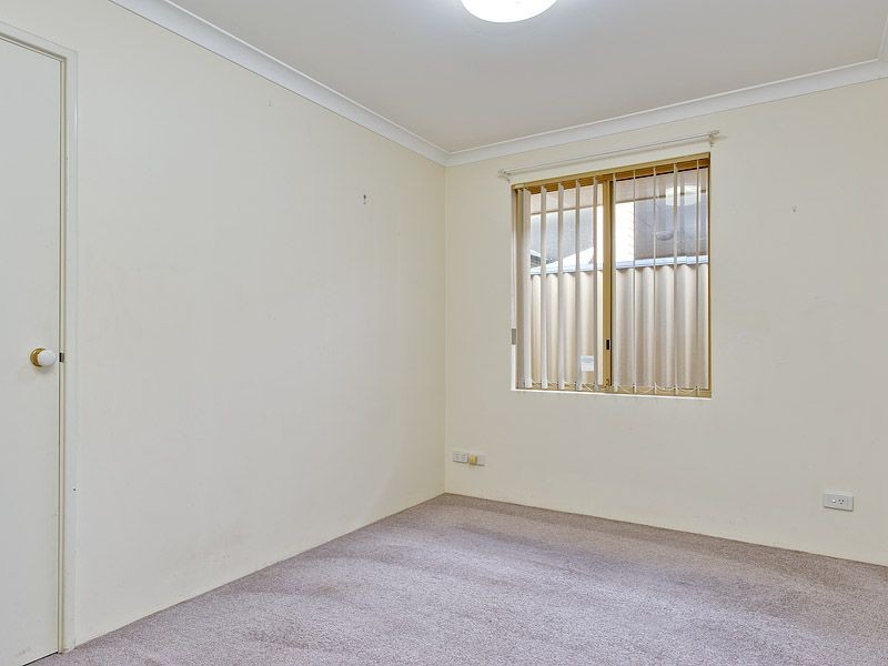 75 Sylvan Crescent, Leeming WA 6149