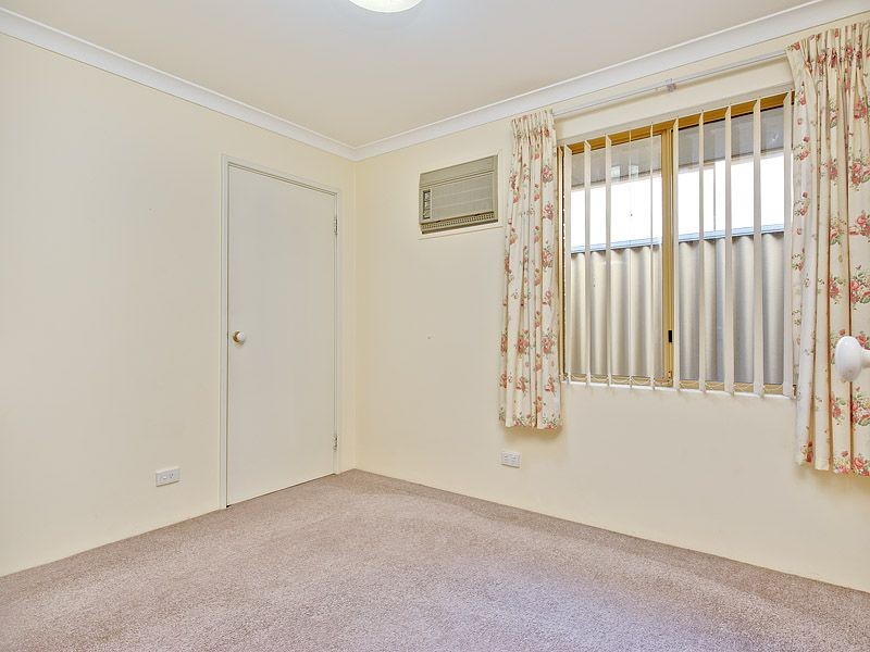 75 Sylvan Crescent, Leeming WA 6149