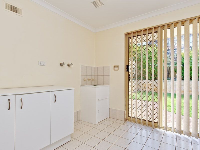75 Sylvan Crescent, Leeming WA 6149