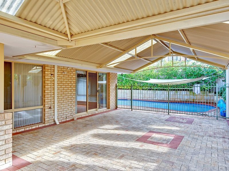 75 Sylvan Crescent, Leeming WA 6149