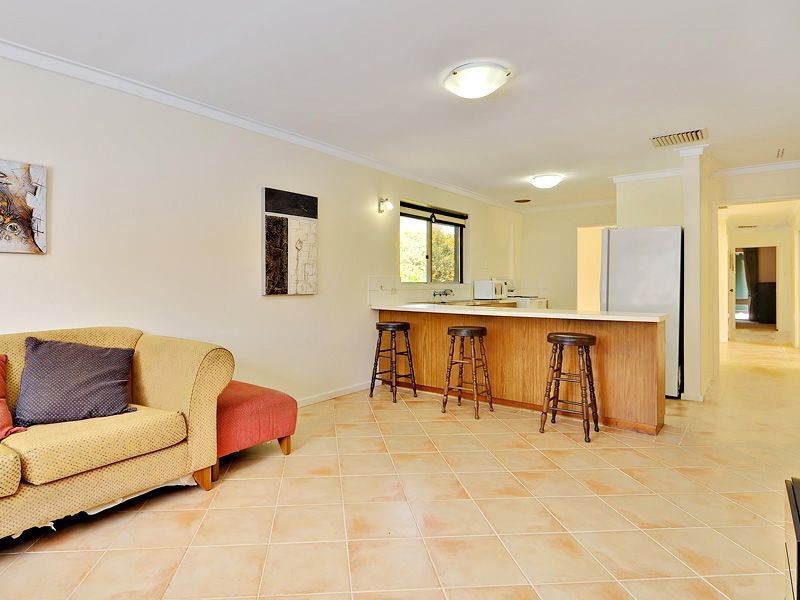 10 Walker Court, Kardinya WA 6163