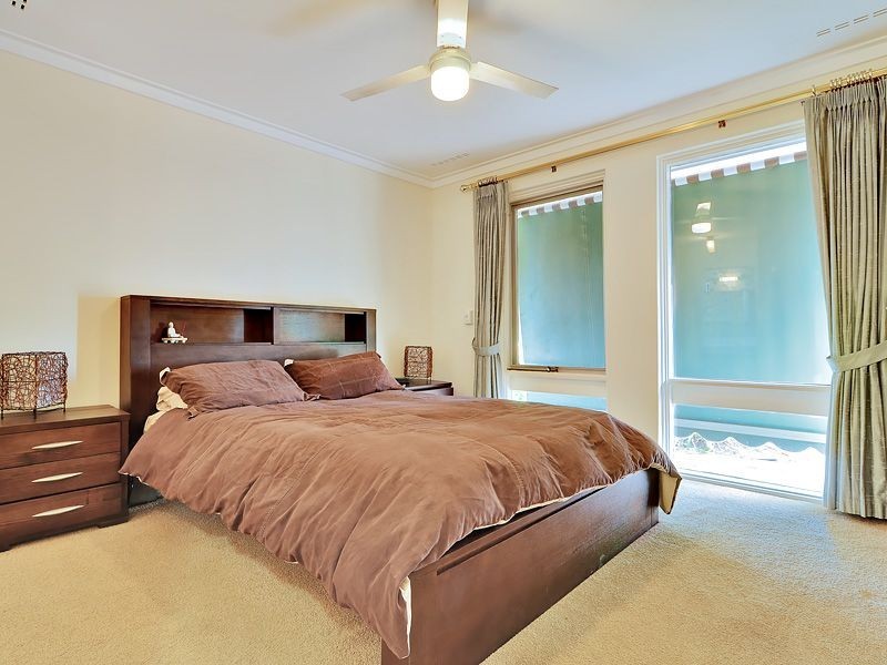 10 Walker Court, Kardinya WA 6163