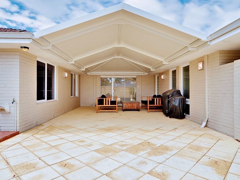 10 Walker Court, Kardinya WA 6163