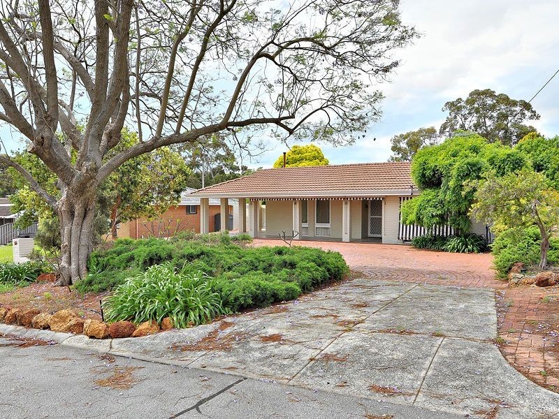 10 Walker Court, Kardinya WA 6163