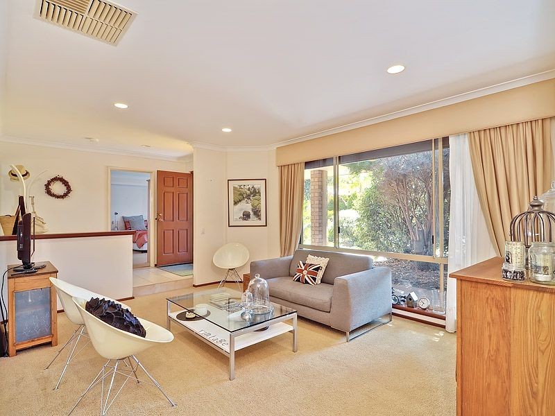 3 Castlemain Heights, Leeming WA 6149