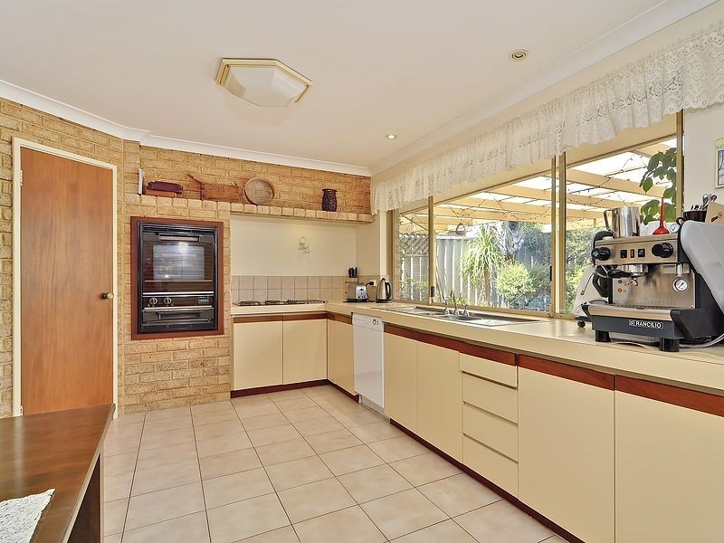 3 Castlemain Heights, Leeming WA 6149