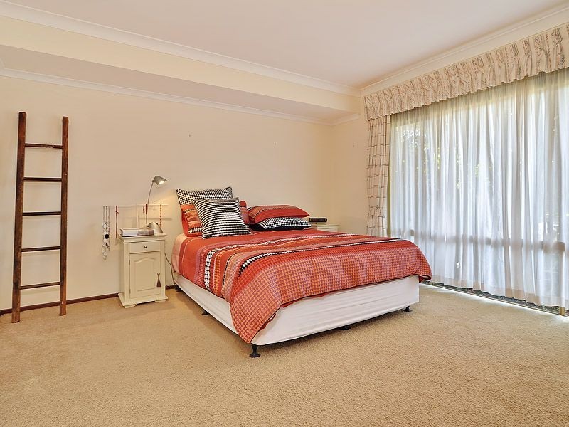 3 Castlemain Heights, Leeming WA 6149