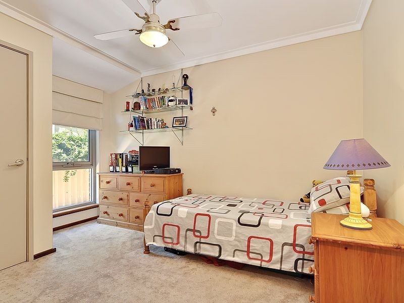 1 Mcguiness Drive, Leeming WA 6149