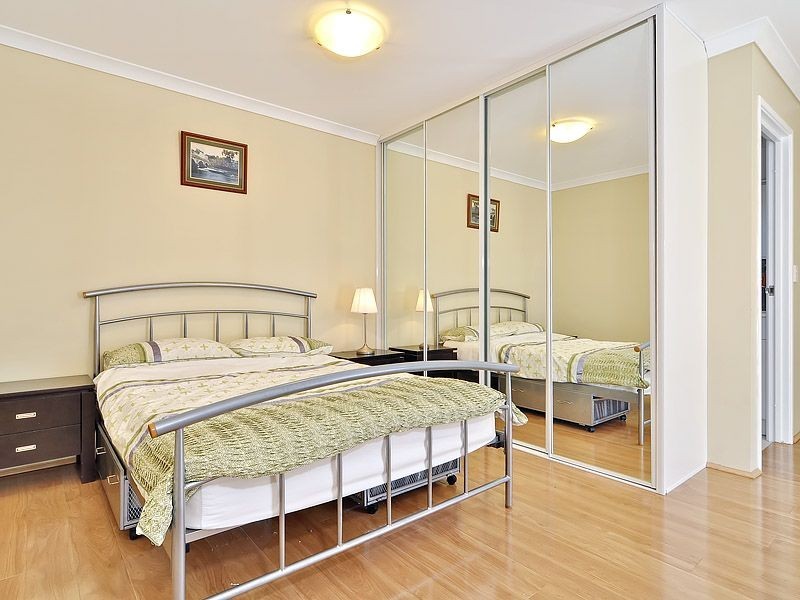 1 Mcguiness Drive, Leeming WA 6149