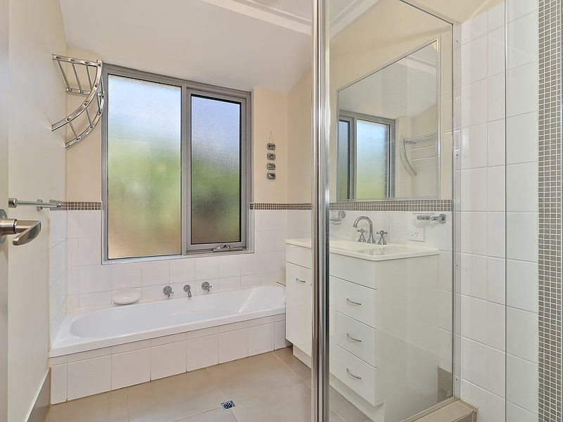 1 Mcguiness Drive, Leeming WA 6149