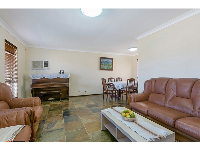 11 Amphion Place, Leeming WA 6149