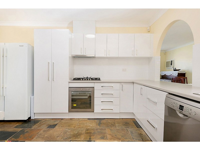 11 Amphion Place, Leeming WA 6149